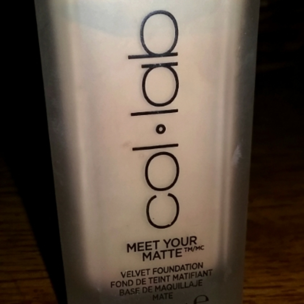 Col-lab matte foundation ivory